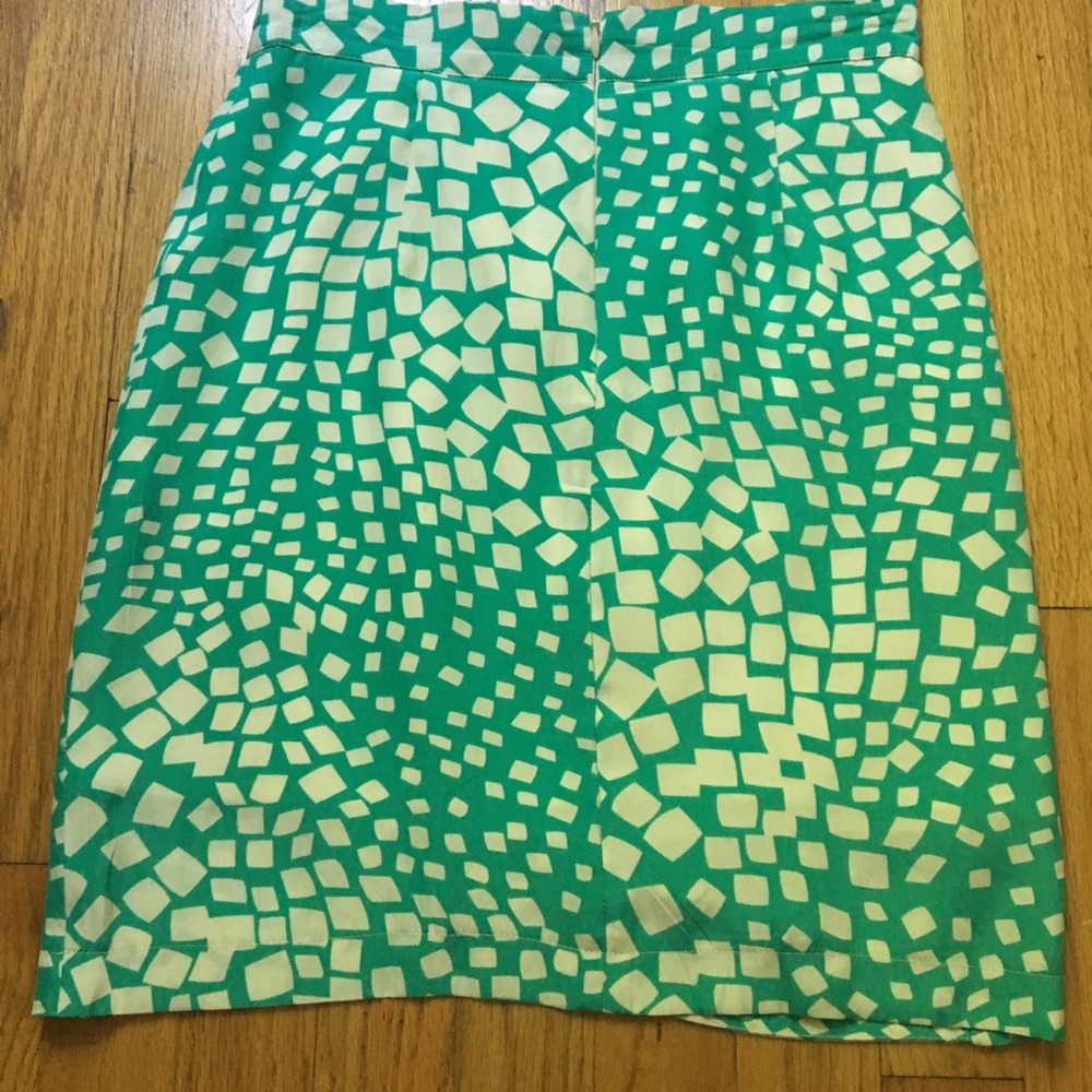 Yumi Kim 100% silk printed geo design tulip skirt - Picture 2 of 5
